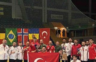 Milli boksörler, Çekya’da 3 madalya kazandı