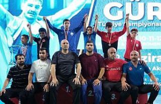 Minikler Güreş Şampiyonası’nda Kartepe’den...