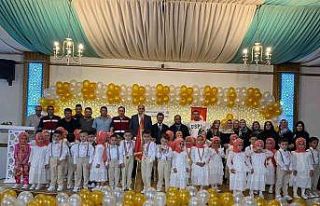 Miniklerin kapanış programı dikkat çekti