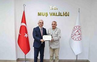 Muş Valiliği makam şoförü emekliye ayrıldı
