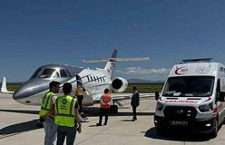 Muş ve Ağrı’dan iki yenidoğan için hava ambulans...