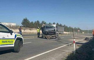 Nevşehir’de otomobil takla attı: Anne öldü,...