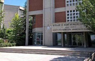 ODTÜ mezuniyetinde dansöz skandalı