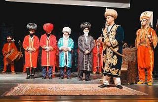 Öğrencilerden İstanbul’un fethi tiyatrosu