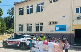 Öğrencilere trafik kuralları anlatıldı