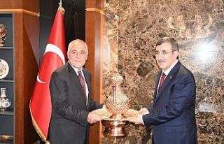 OSB’nin projelerine tam destek