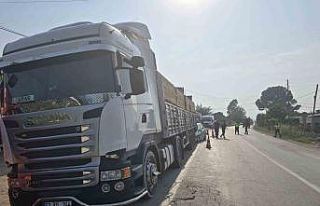 Otomobil kamyona çarptı, sürücü hayatını kaybetti