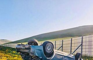 Otomobil takla attı, 4 kişi yaralandı