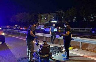 Otoyoldan karşıya geçerken otomobilin çarptığı...