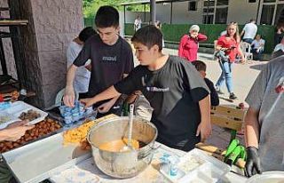 (Özel) 20 yıllık bayram geleneği bu yıl da sürdü,...