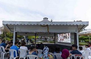 Özel çocuklu aileler açık hava sinemasında buluştu