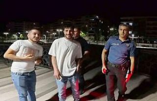 Parkta motosiklet sürdü, polise direnip gazeteci...