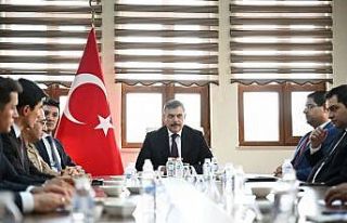 Pasinler’de hayvanları koruma zirvesi