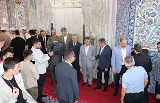 Peygamberler şehri Şanlıurfa’da bayram namazı...