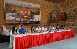 Ralli pilotları öğrencilerle buluştu