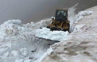 Rize’nin yayla yollarında Haziran’da kar temizliği