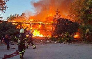 Sakarya’da kafede korkutan yangın