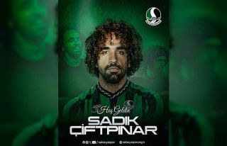 Sakaryaspor, Sadık Çiftpınar’ı kadrosuna kattı