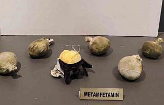 Samsun’da bir araçta 1 kilo metamfetamin ele geçirildi:...