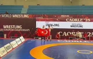 Samsunlu sporcu Aksu, Avrupa şampiyonu oldu