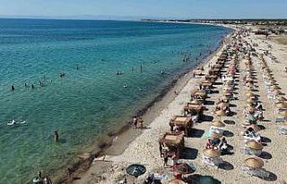 Saros Körfezi sahillerine Kurban Bayramı’nda tatilci...