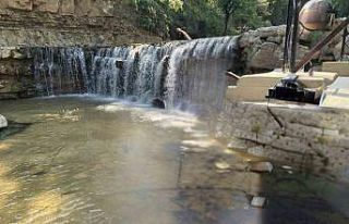 Serinlemek için girdiği parktaki suda hayatını...