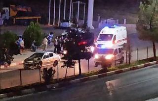 Siirt’te iki otomobil çarpıştı