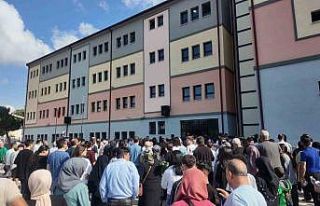 Sınav heyecanı velileri de sardı