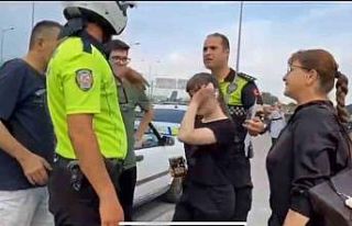 Sınava giderken araçları arızalandı, gözyaşlarına...