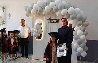 Sındırgı’da öğrencilerin karne sevinci