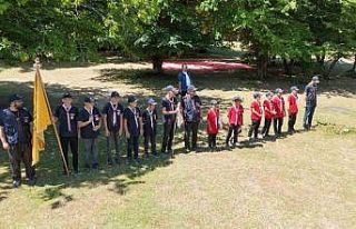 Sinop’ta izcilik kampı bayrak töreni