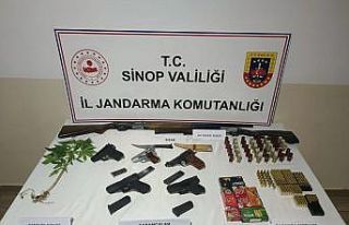 Sinop’ta silah ve uyuşturucu operasyonu: 3 gözaltı