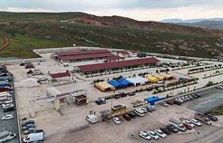 Sivas Belediyesi’nden modern kurban pazarı hizmeti