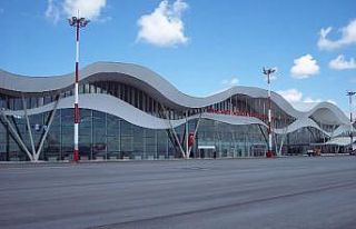 Sivas Nuri Demirağ Havalimanı’nı 5 ayda 200 bine...