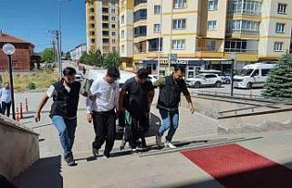 Sivas’ta 1 kilo 360 gram uyuşturucu ele geçirildi:...