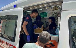 Sokak ortasında sopalı saldırıya uğrayan genç...