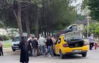 Taksinin çarptığı yaya yaralandı