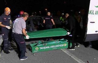 Tavşanlı’da feci kaza... 2 araç çarpıştı:...