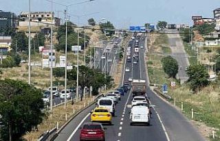 Tekirdağ-İstanbul yolunda dönüş yoğunluğu başladı