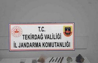 Tekirdağ’da silah ve tarihi eser operasyonları:...