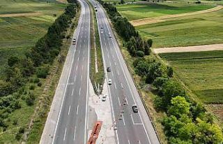 TEM’de 4 gün boyunca İstanbul istikametine trafik...