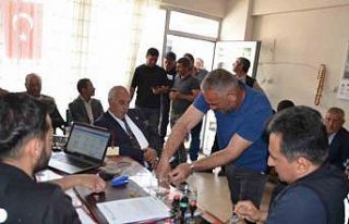 Tercan’da afet konutlarının ve afet ahırlarının...