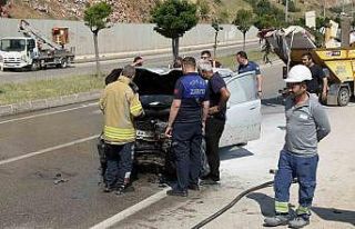 Tokat’ta otomobil elektrik direğine çarpıp karşı...