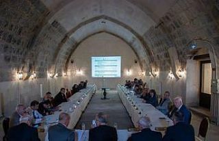 Üniversite Senatosu Mama Hatun Külliyesi’nde toplandı