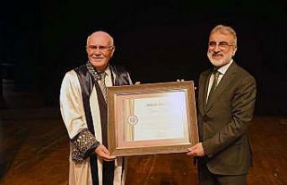 Uşak Üniversitesi, Fahri Doktora Tevdi Töreniyle...