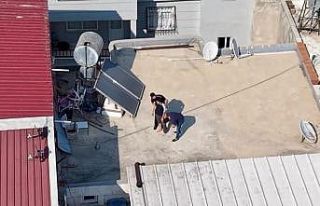 Uyuşturucuyu tuvalete atıp kaçmaya çalışan şüpheli...