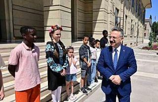 Vali Aksoy, çocuk işçiliğiyle ilgili video çekimine...