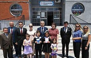 Vali Aktaş resim sergisini ziyaret etti