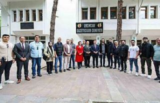 Vali Aydoğdu, EGC’de gazetecilerle bir araya geldi