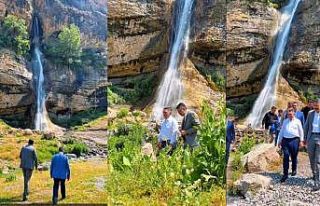 Vali Çelik’ten Ağaçdibi Şelalesi paylaşımı